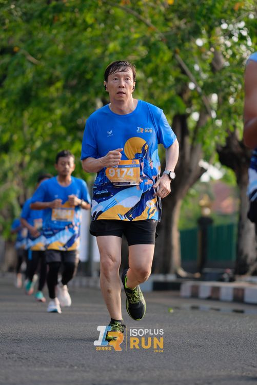Race photo from Isoplus Run 2024 Surabaya