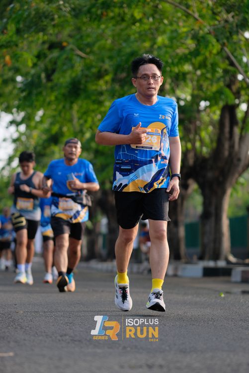 Race photo from Isoplus Run 2024 Surabaya