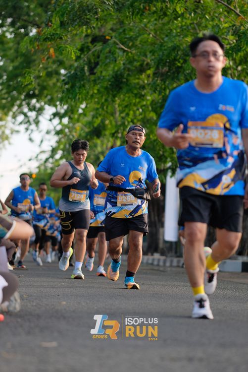 Race photo from Isoplus Run 2024 Surabaya