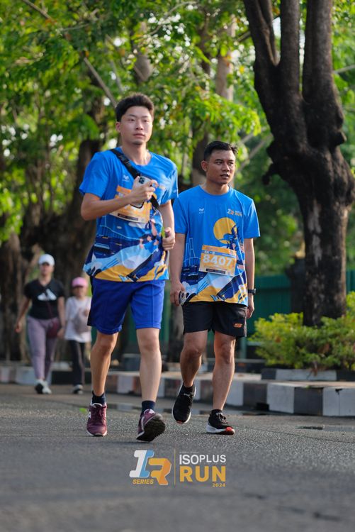 Race photo from Isoplus Run 2024 Surabaya