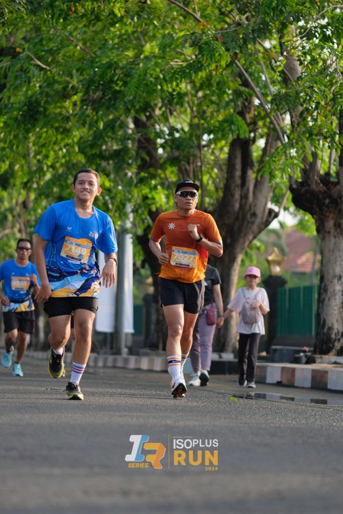 Race photo from Isoplus Run 2024 Surabaya