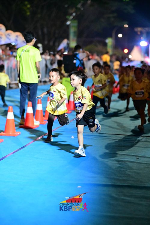 Race photo from CISANGKAN KBP CITY RUN 2025