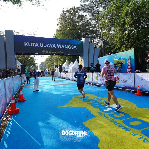 Race photo from BOGORUN 2026