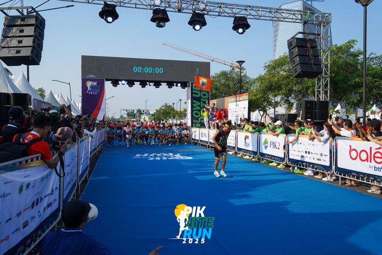 Race photo from PIK NITE RUN 2025