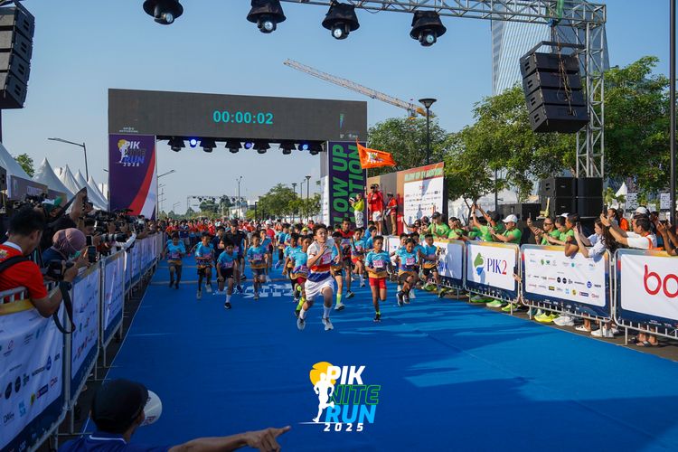 Race photo from PIK NITE RUN 2025