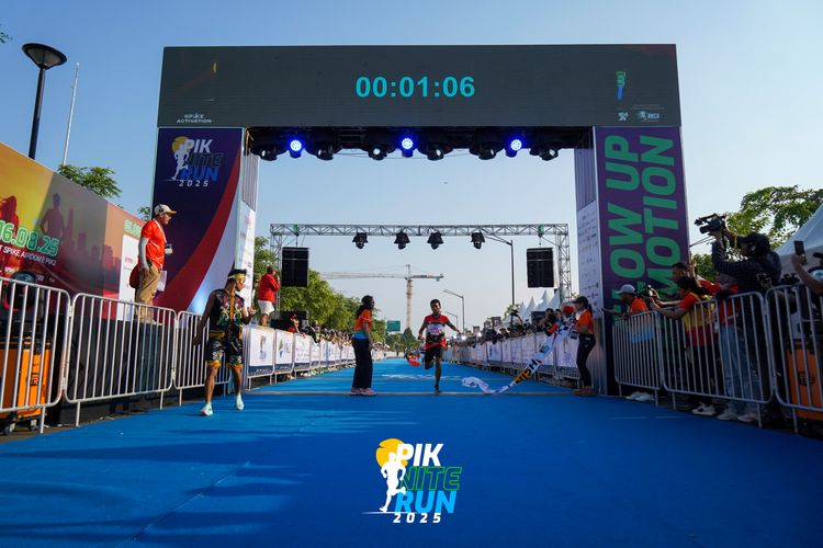 Race photo from PIK NITE RUN 2025