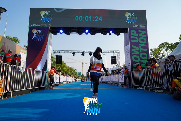 Race photo from PIK NITE RUN 2025