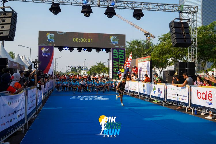 Race photo from PIK NITE RUN 2025