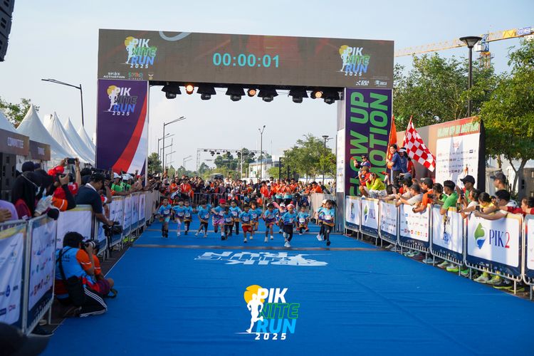 Race photo from PIK NITE RUN 2025