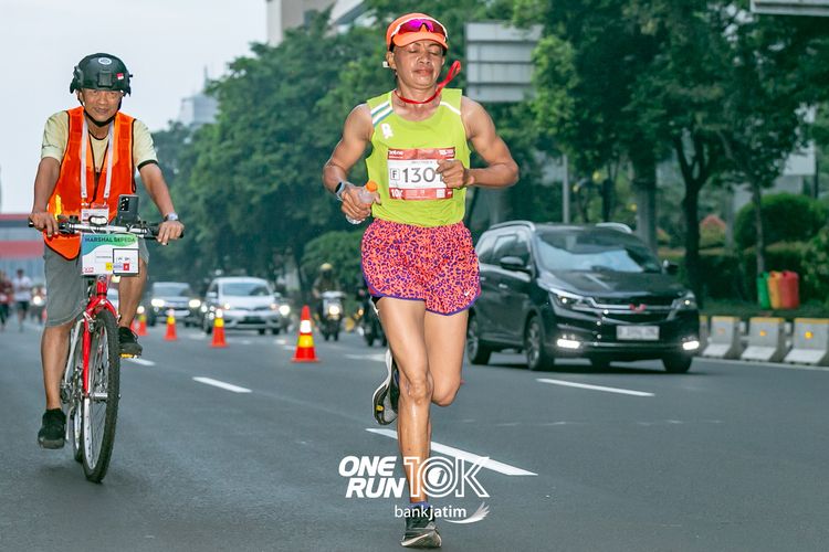 Race photo from ONE RUN 10 K