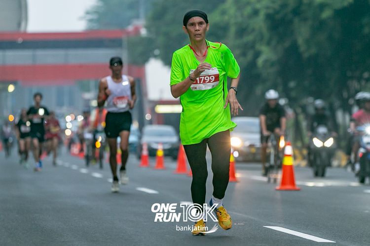 Race photo from ONE RUN 10 K