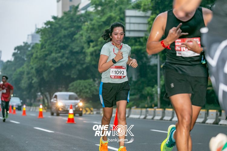 Race photo from ONE RUN 10 K