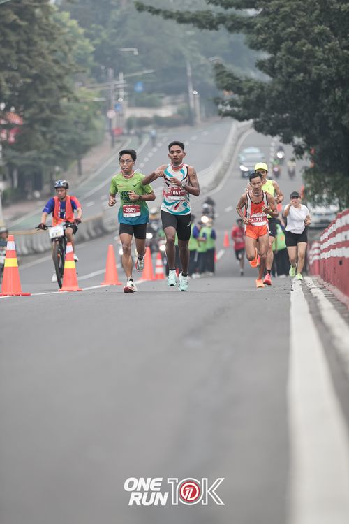 Race photo from ONE RUN 10K 2025