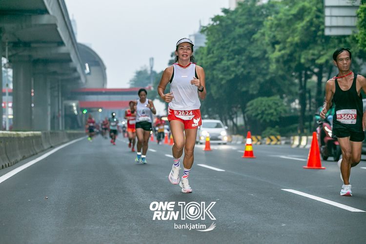 Race photo from ONE RUN 10 K