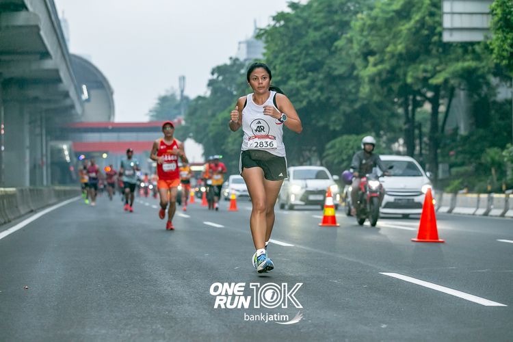 Race photo from ONE RUN 10 K