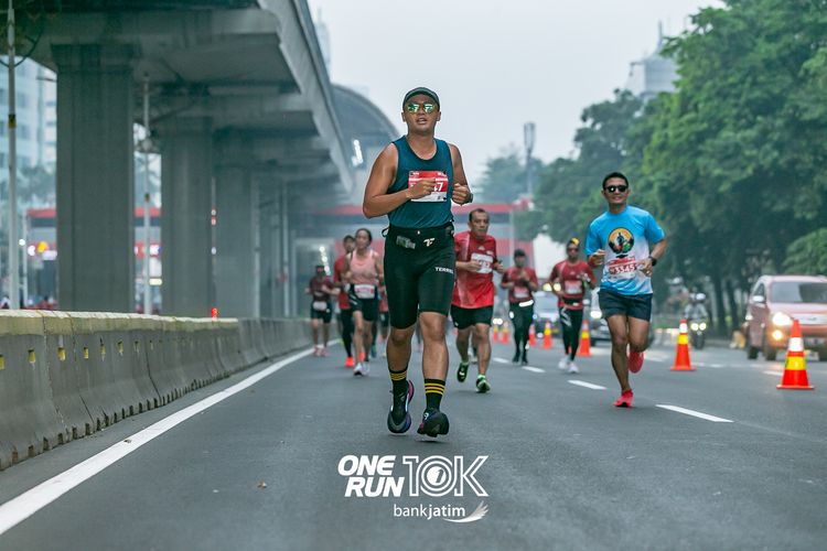 Race photo from ONE RUN 10 K