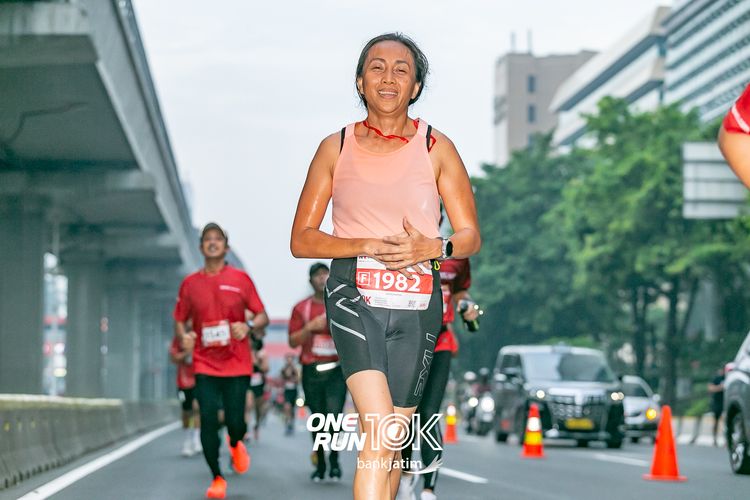 Race photo from ONE RUN 10 K