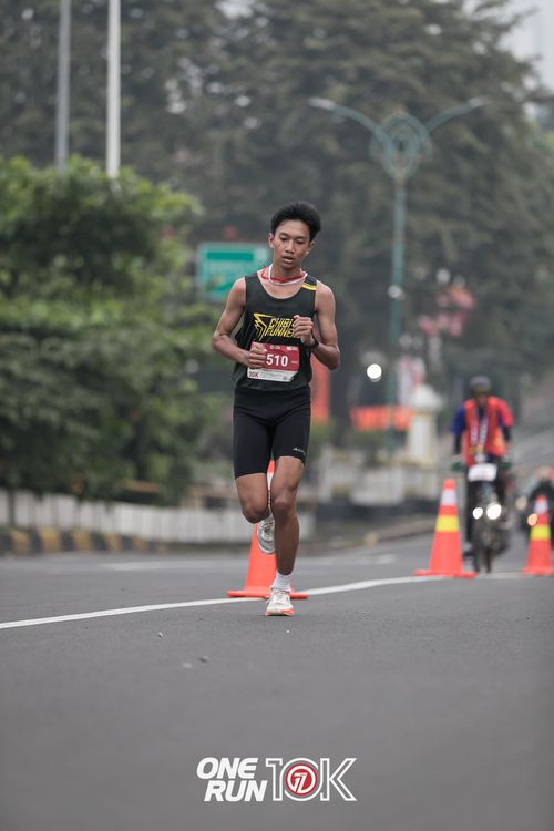 Race photo from ONE RUN 10K 2025