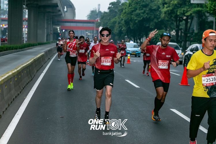 Race photo from ONE RUN 10 K