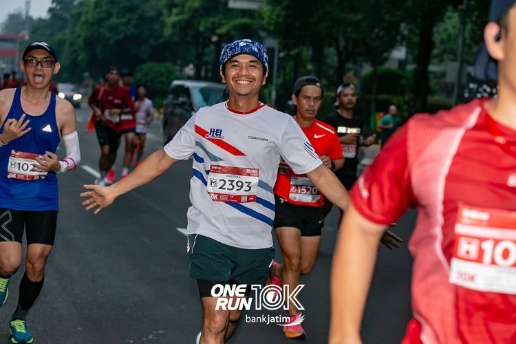 Race photo from ONE RUN 10 K