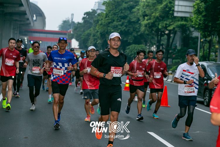 Race photo from ONE RUN 10 K