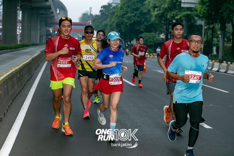 Race photo from ONE RUN 10 K