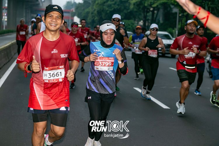 Race photo from ONE RUN 10 K