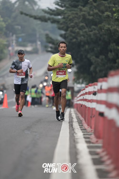 Race photo from ONE RUN 10K 2025