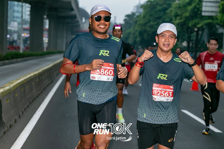 Race photo from ONE RUN 10 K