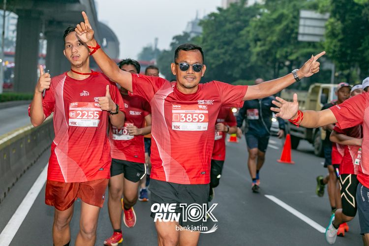 Race photo from ONE RUN 10 K