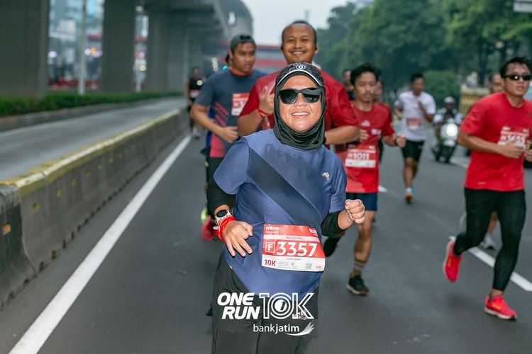 Race photo from ONE RUN 10 K