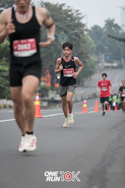 Race photo from ONE RUN 10K 2025