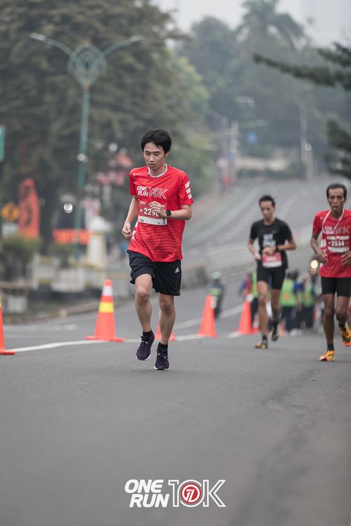 Race photo from ONE RUN 10K 2025