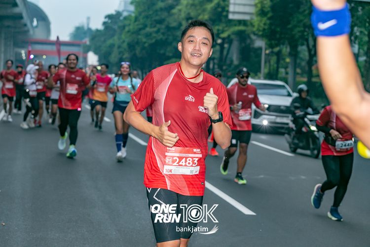 Race photo from ONE RUN 10 K