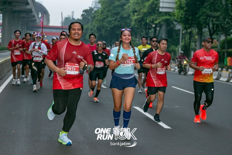 Race photo from ONE RUN 10 K