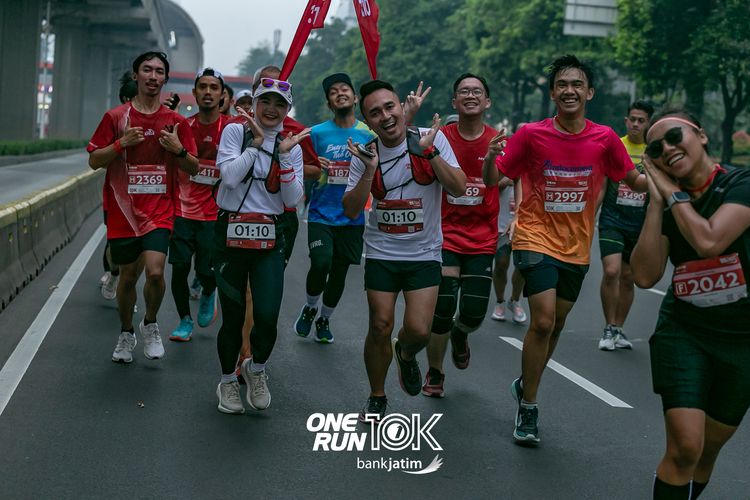 Race photo from ONE RUN 10 K