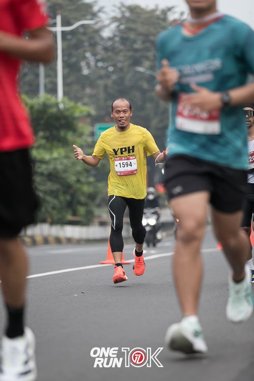 Race photo from ONE RUN 10K 2025