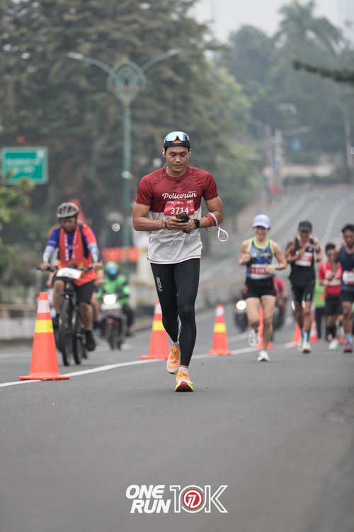 Race photo from ONE RUN 10K 2025