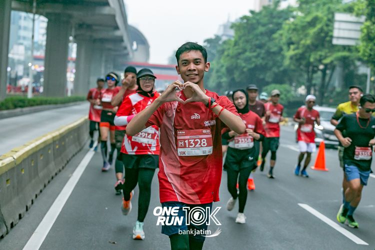 Race photo from ONE RUN 10 K