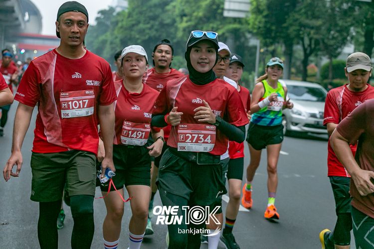 Race photo from ONE RUN 10 K
