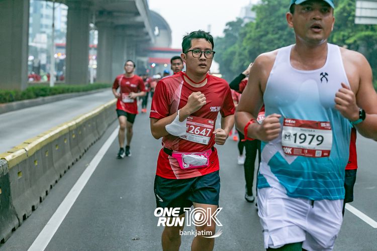 Race photo from ONE RUN 10 K