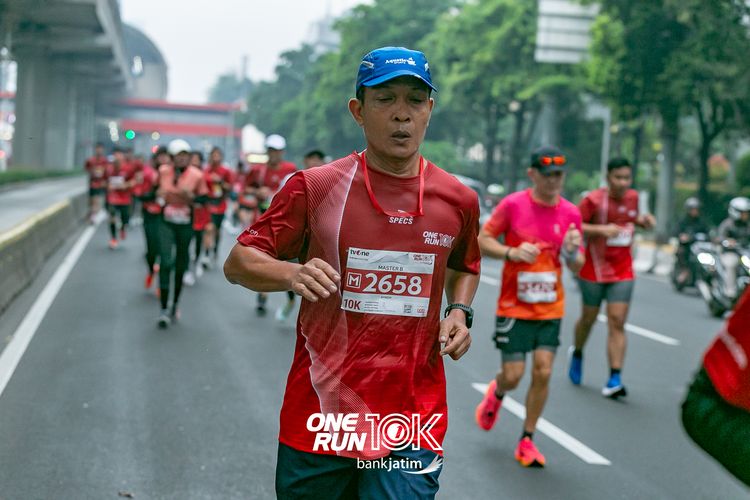 Race photo from ONE RUN 10 K