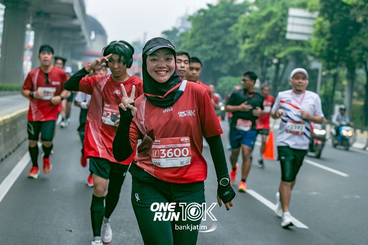 Race photo from ONE RUN 10 K