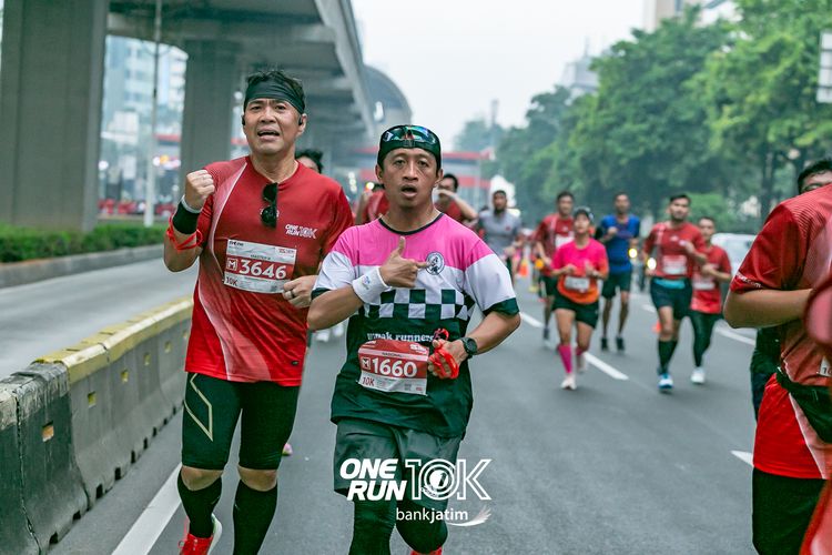 Race photo from ONE RUN 10 K