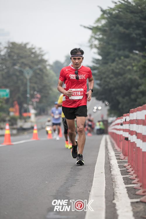 Race photo from ONE RUN 10K 2025