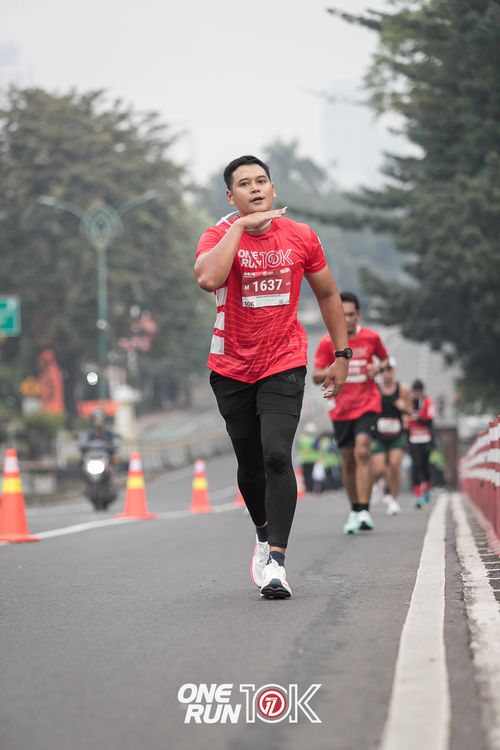 Race photo from ONE RUN 10K 2025