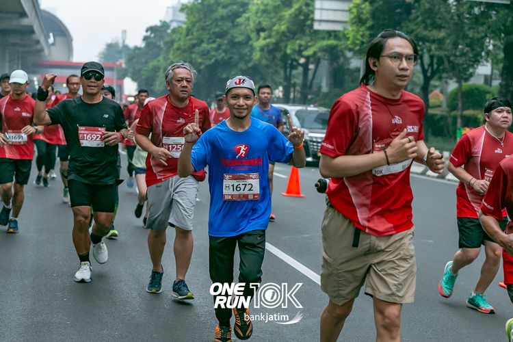 Race photo from ONE RUN 10 K