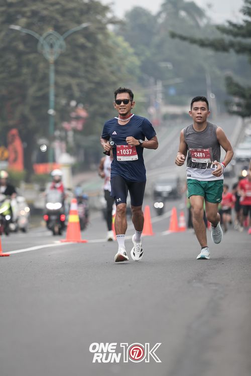 Race photo from ONE RUN 10K 2025