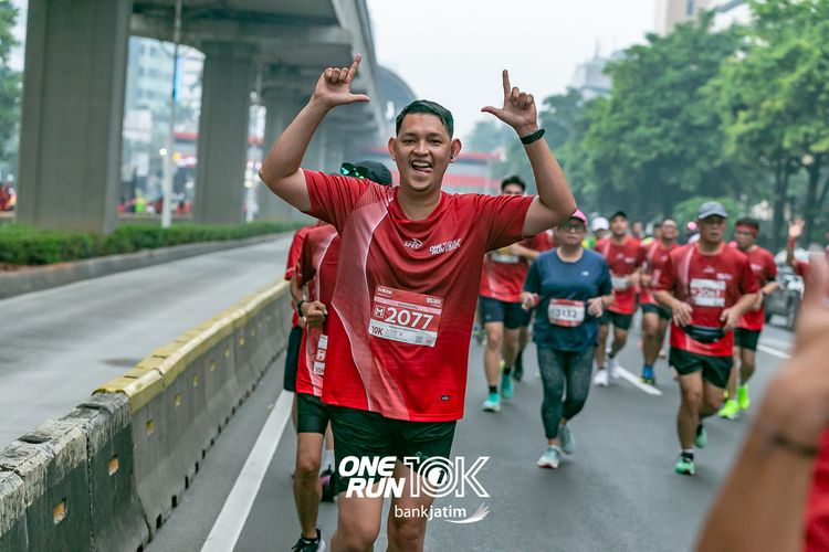 Race photo from ONE RUN 10 K