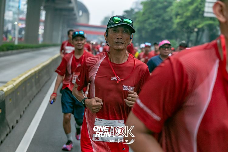 Race photo from ONE RUN 10 K